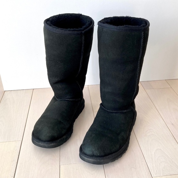 UGG Classic Tall Boots - Black - Size 36 - Picture 16 of 16
